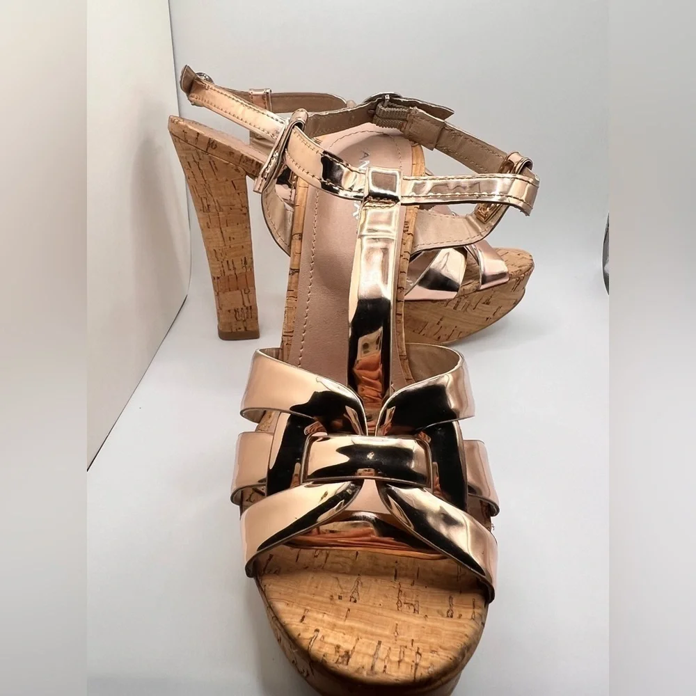 ANDREA Women's Gold Strappy Sandals